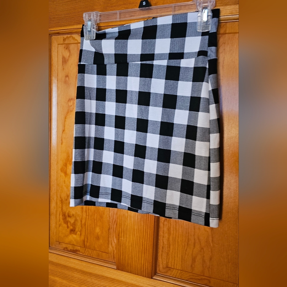 Black and White Checkered Women's Skirt